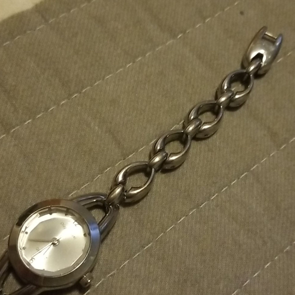 Watch - Picture 3 of 7